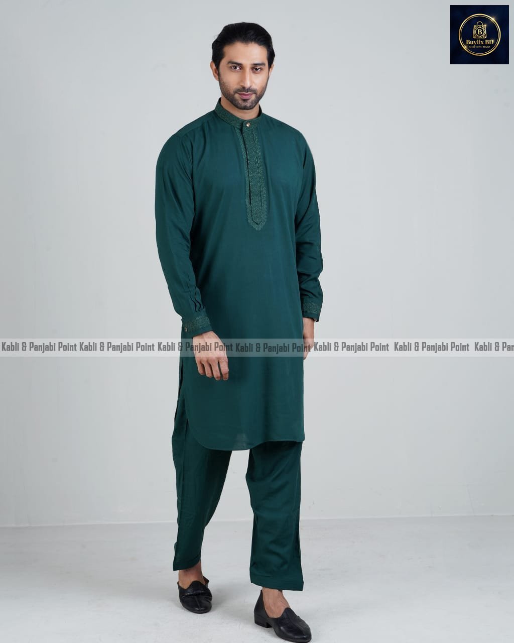 Exclusive-Mens-Embroidered-Kabli-Set-–-Bottle-Green-1.jpg Exclusive Men’s Embroidered Kabli Set – Bottle Green - Image 1