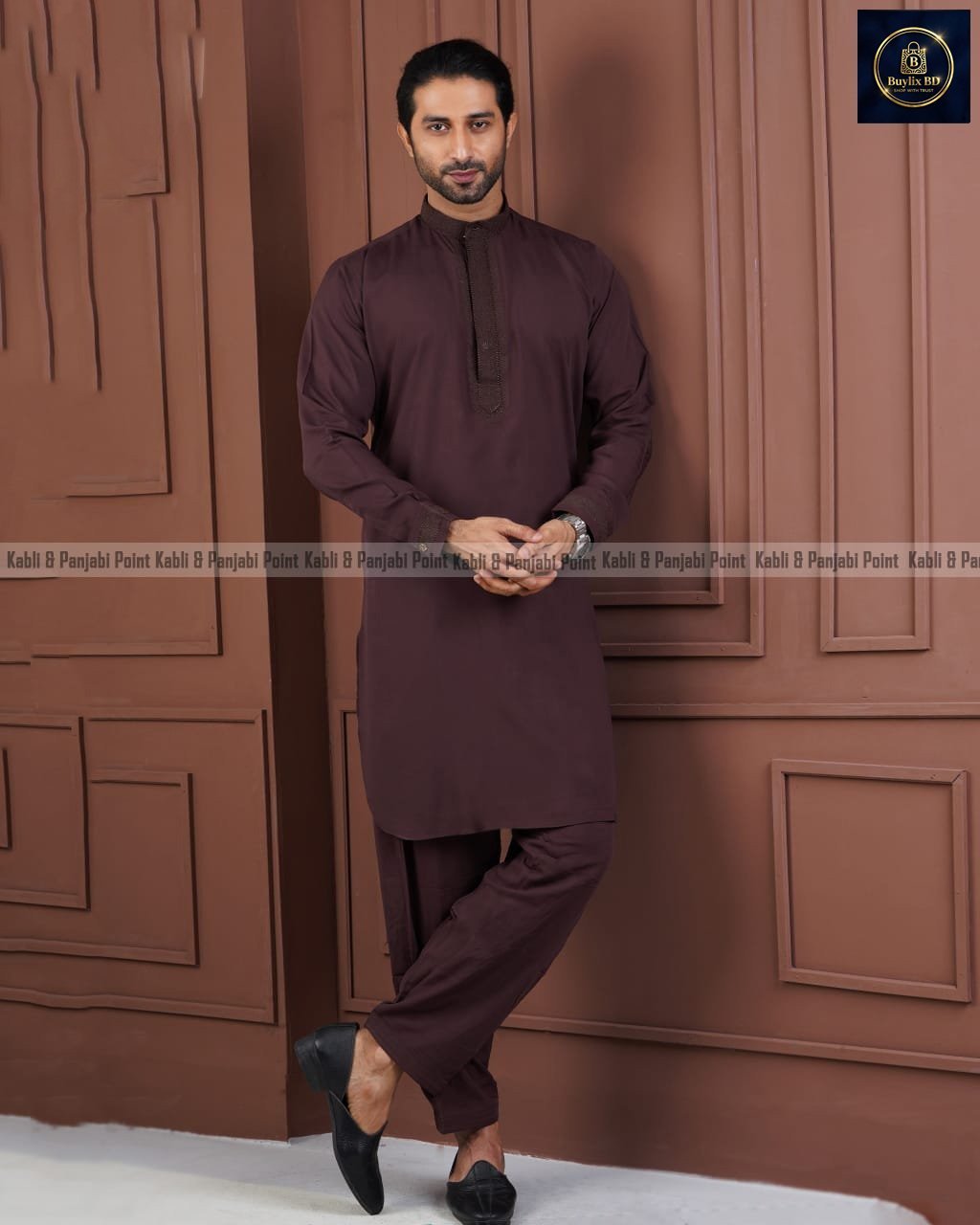 Exclusive-Mens-Embroidered-Kabli-Set-–-Coffee-1.jpg Exclusive Men’s Embroidered Kabli Set – Coffee - Image 1