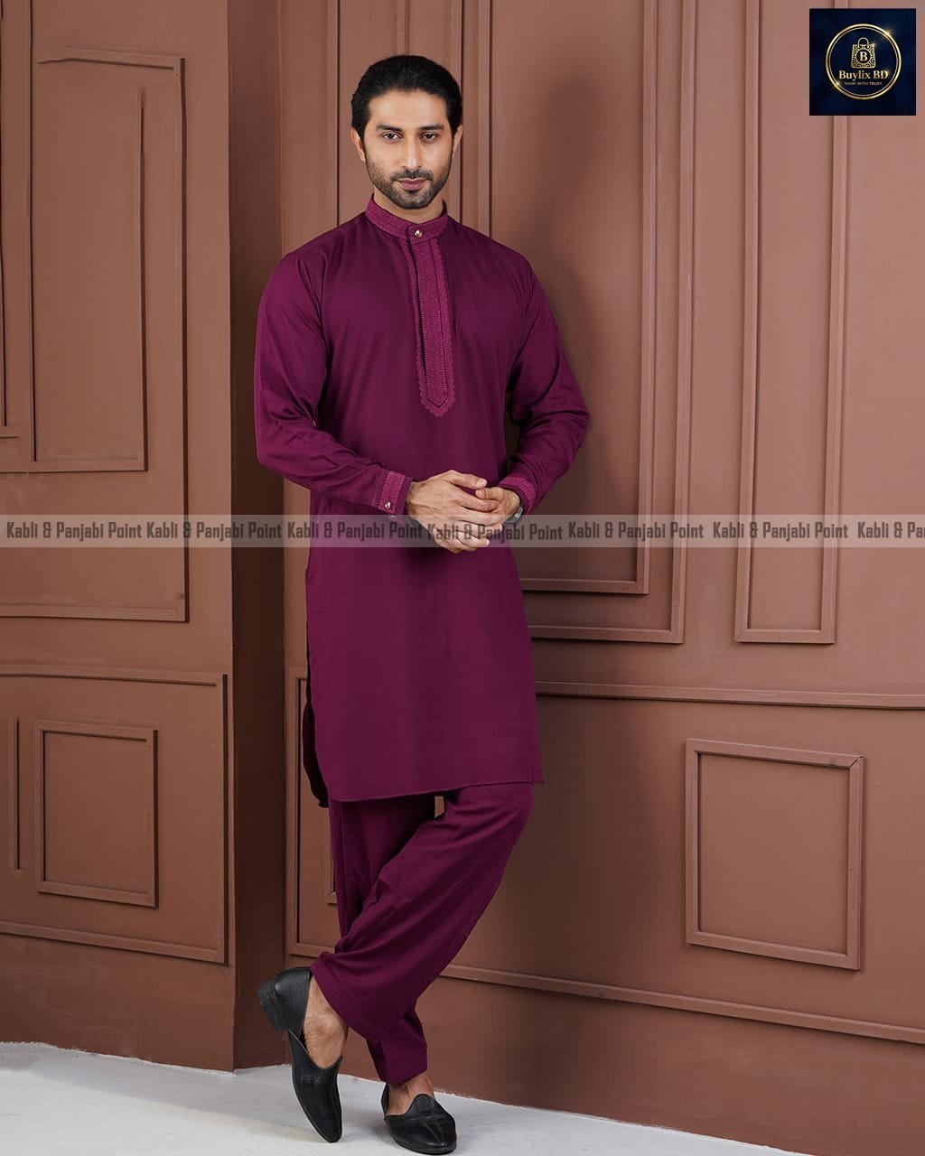 Exclusive-Mens-Embroidered-Kabli-Set-–-Deep-Meroon-1.jpg Exclusive Men’s Embroidered Kabli Set – Deep Meroon - Image 1